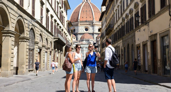 Teilnehmer entdecken Florenz während eines 2-wöchigen Bildungsurlaubs Italienisch mit LISA! Sprachreisen in Italien