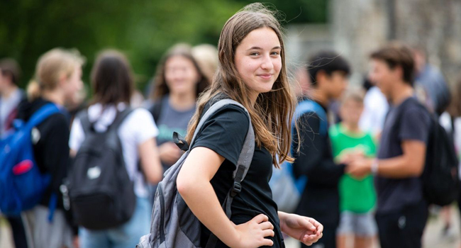 Reiseideen für eine LISA! Englisch-Sprachreise für Schüler in Ennis Schülerin in Ennis während einer LISA! Englisch-Sprachreise für Schüler in Irland