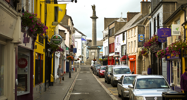 Ennis entdecken bei einer LISA! Englisch-Sprachreise für Schüler in Irland Stadtzentrum von Ennis während einer LISA! Englisch-Sprachreise für Schüler in Irland