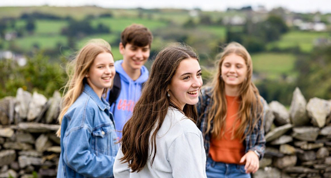 Schüler entdecken die irische Landschaft während einer LISA! Englisch-Sprachreise für Schüler in Irland