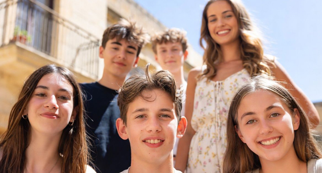 Schülergruppe während einer LISA! Schülersprachreise in Malta mit Betreuung und internationalem Austausch