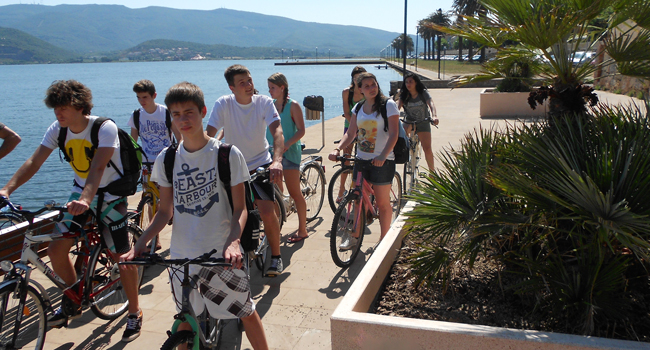 Schüler während eines begleiteten Fahrradausflugs bei einer LISA! Italienisch-Sprachreise für Schüler in Orbetello, Italien