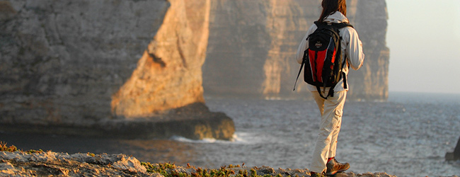 LISA-Sprachreisen-Englisch-Schueler-Malta-Salina-Beach-Freizeit-Aktivitaeten-Ausfluege-Wandern-Klippen-Cliffs LISA-Sprachreisen-Englisch-Schueler-Malta-Salina-Beach-Freizeit-Aktivitaeten-Ausfluege-Wandern-Klippen-Cliffs