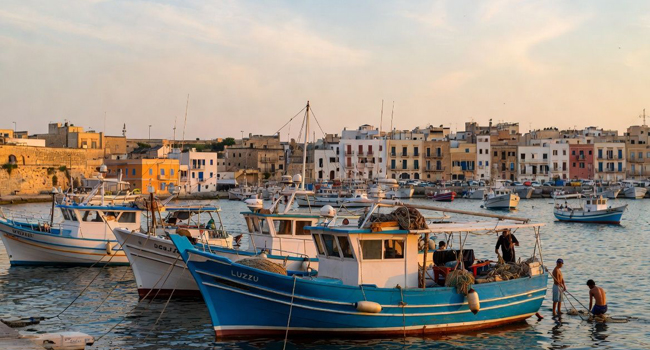 3 Boote am Morgen Malta Sliema Sprachreisen Morgenstimmung