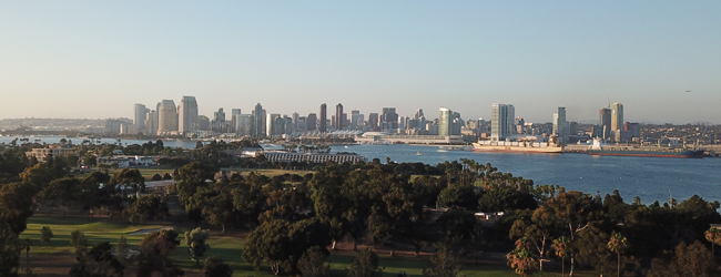 LISA-Sprachreisen-Erwachsene-Englisch-USA-San-Diego-City-Skyline-Abend-Sonne