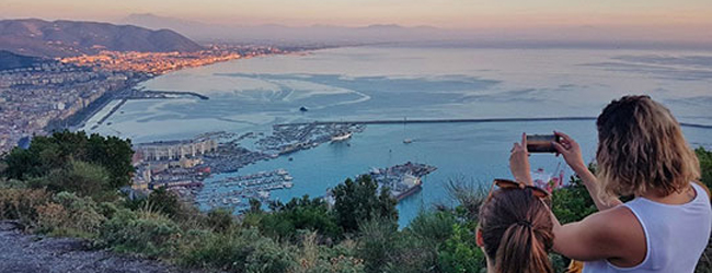 LISA-Sprachreisen-Erwachsene-Italienisch-Italien-Salerno-Ausflug-Abend-Sonnenuntergang-Meer