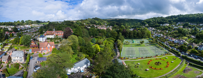 LISA-Sprachreisen-Schueler-Englisch-Englnad-Ilfracombe-Devon-Schule-Areal-Garten LISA-Sprachreisen-Schueler-Englisch-Englnad-Ilfracombe-Devon-Schule-Areal-Garten